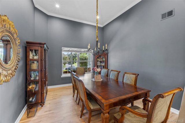 34 Varsity Boulevard, East Setauket, NY 11733