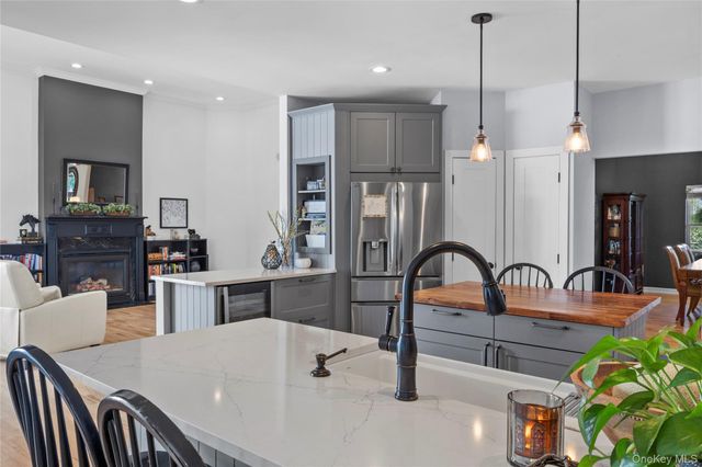 34 Varsity Boulevard, East Setauket, NY 11733