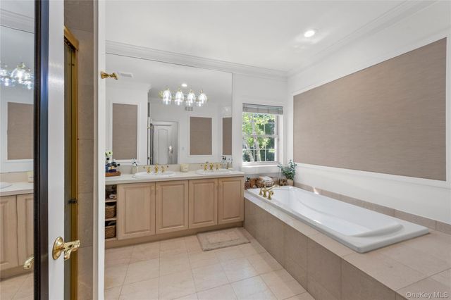 34 Varsity Boulevard, East Setauket, NY 11733