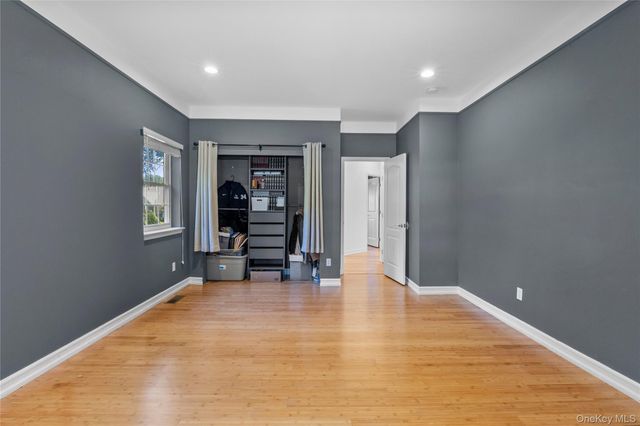 34 Varsity Boulevard, East Setauket, NY 11733
