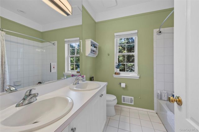 34 Varsity Boulevard, East Setauket, NY 11733