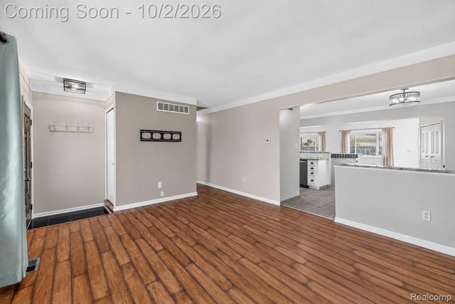 28095 Weddel Avenue, Brownstown Charter Township, MI 48183