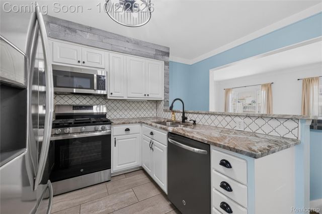28095 Weddel Avenue, Brownstown Charter Township, MI 48183