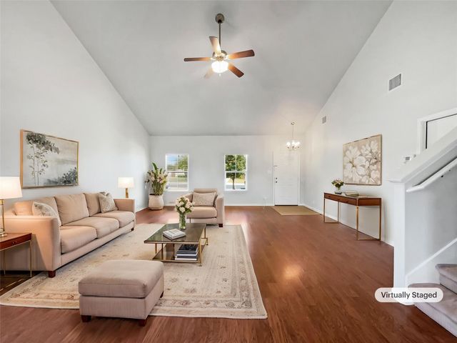 324 Pack Horse DR, Bastrop, TX 78602