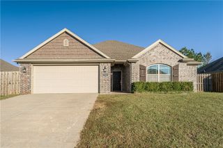 2905 S 4th Street, Rogers, AR 72758