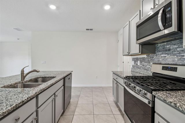 727 LAZIO CIRCLE, Debary, FL 32713