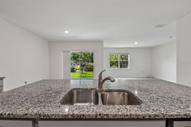 727 LAZIO CIRCLE, Debary, FL 32713