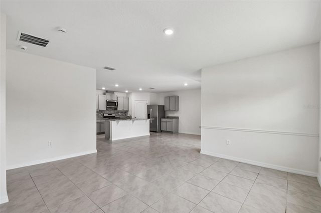 727 LAZIO CIRCLE, Debary, FL 32713