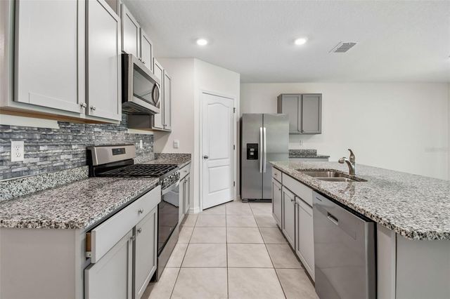 727 LAZIO CIRCLE, Debary, FL 32713