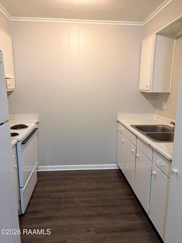 718 Harding Street 13, Lafayette, LA 70503