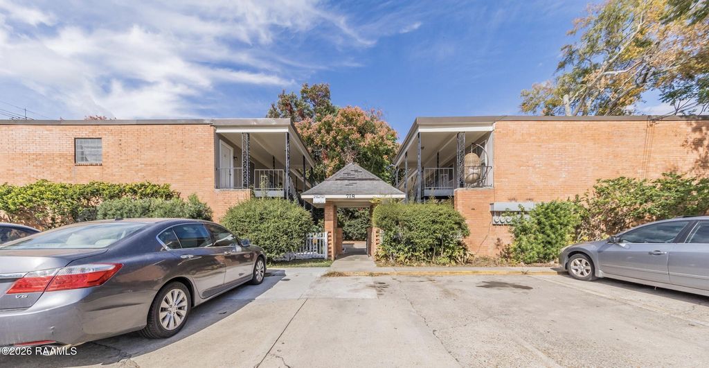 718 Harding Street 13, Lafayette, LA 70503