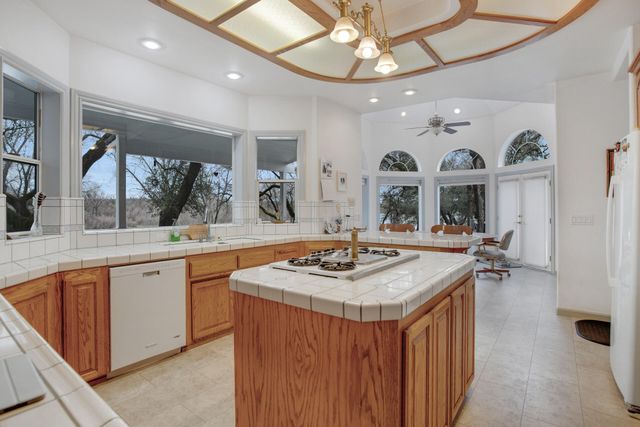 3016 Majestic Oak Circle, Cottonwood, CA 96022