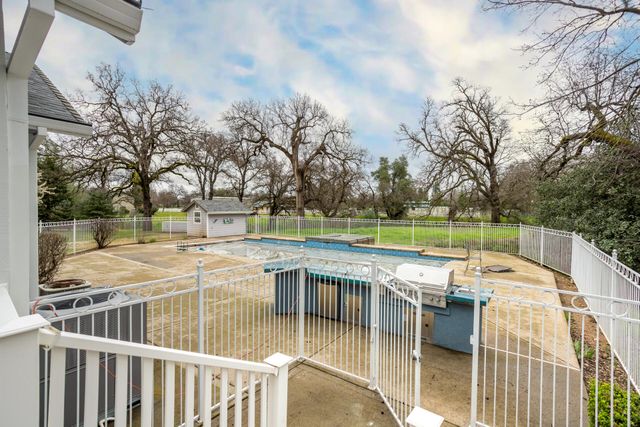 3016 Majestic Oak Circle, Cottonwood, CA 96022