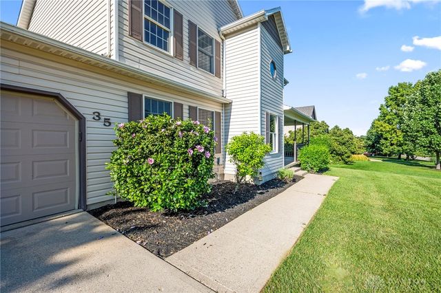 35 Sycamore Creek Drive, Springboro, OH 45066