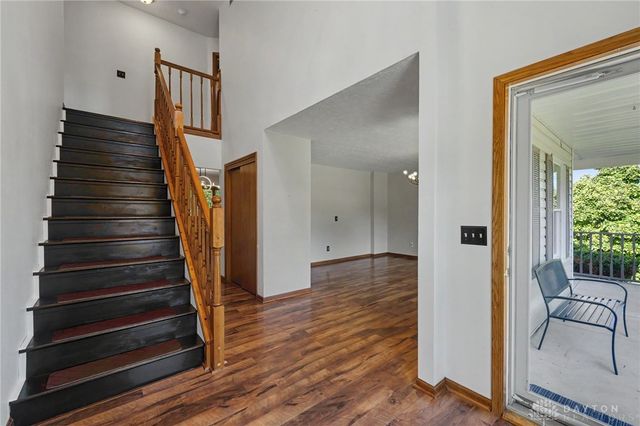 35 Sycamore Creek Drive, Springboro, OH 45066