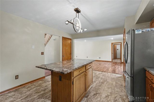 35 Sycamore Creek Drive, Springboro, OH 45066