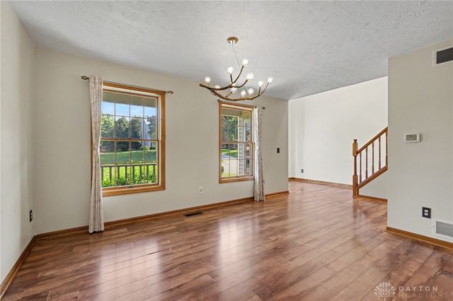 35 Sycamore Creek Drive, Springboro, OH 45066