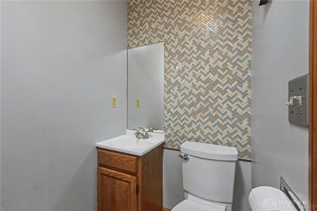 35 Sycamore Creek Drive, Springboro, OH 45066