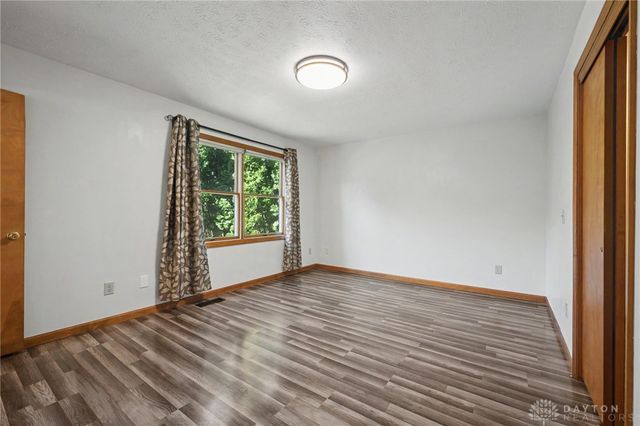 35 Sycamore Creek Drive, Springboro, OH 45066