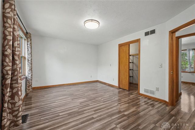 35 Sycamore Creek Drive, Springboro, OH 45066