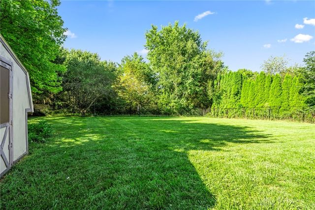 35 Sycamore Creek Drive, Springboro, OH 45066