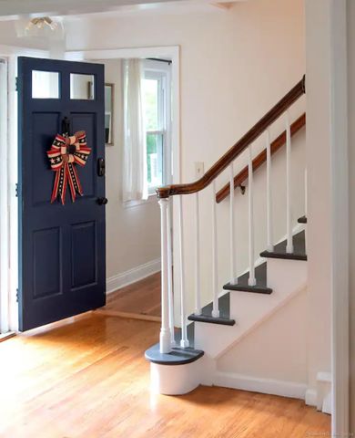 5 Hollow Spring Road, Norwalk, CT 06854