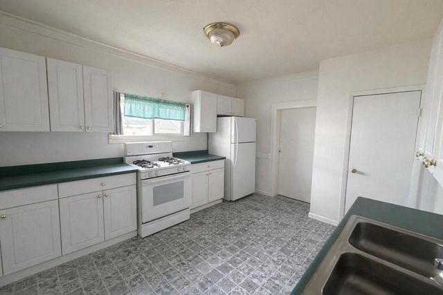 6625 18th AVENUE, Kenosha, WI 53143