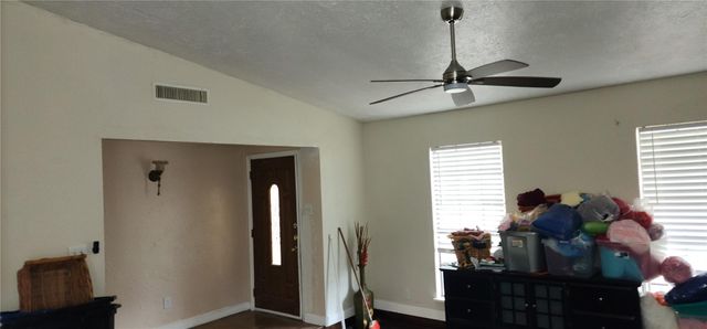 15611 Mendocino Drive, Houston, TX 77083