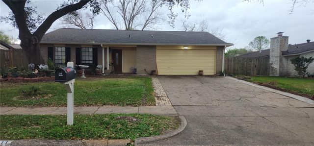 15611 Mendocino Drive, Houston, TX 77083