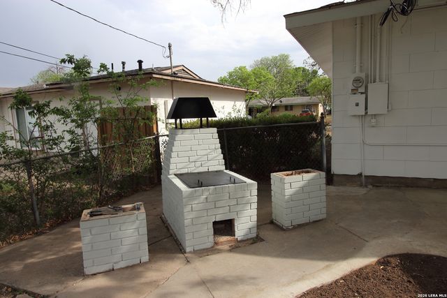 511 Adrian, San Antonio, TX 78213