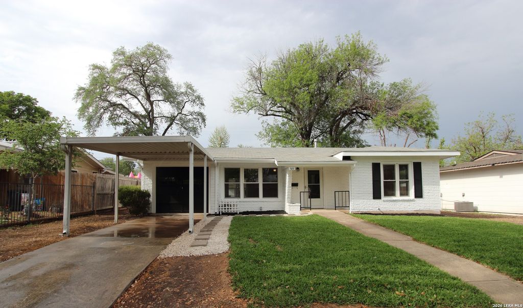 511 Adrian, San Antonio, TX 78213