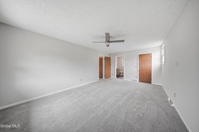 60 Aspen Circle, Albany, NY 12208