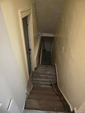 4216 Edson Avenue, Bronx, NY 10466