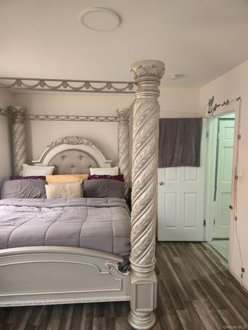 4216 Edson Avenue, Bronx, NY 10466