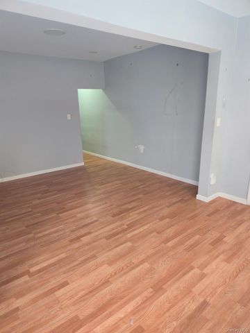 4216 Edson Avenue, Bronx, NY 10466