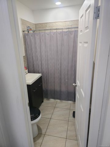 4216 Edson Avenue, Bronx, NY 10466