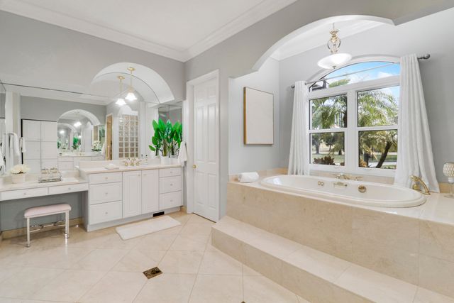 18512 SE Old Trail Drive E, Jupiter, FL 33478