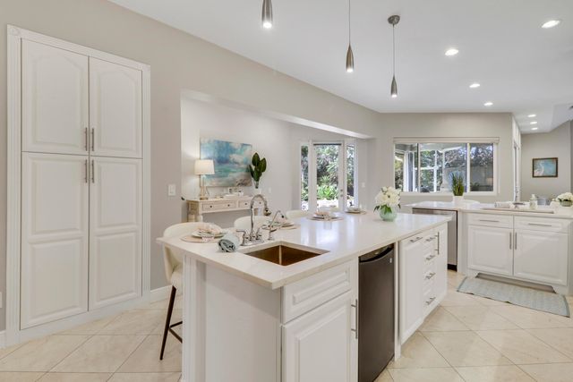 18512 SE Old Trail Drive E, Jupiter, FL 33478