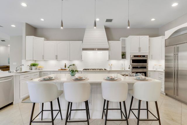 18512 SE Old Trail Drive E, Jupiter, FL 33478