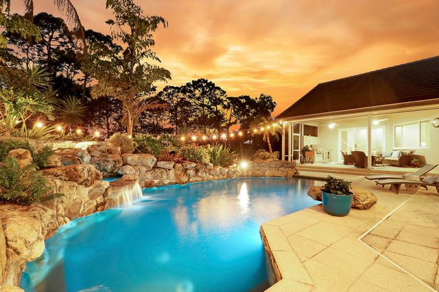 18512 SE Old Trail Drive E, Jupiter, FL 33478