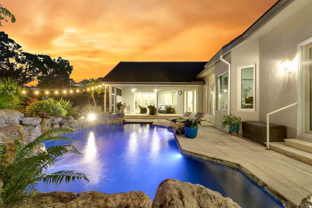 18512 SE Old Trail Drive E, Jupiter, FL 33478