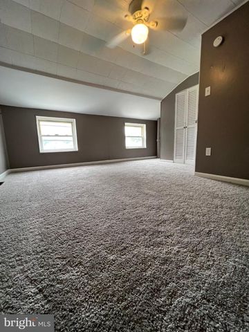 16 3RD ST, Brookhaven, PA 19015