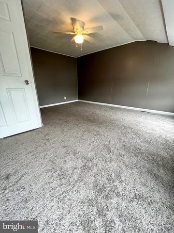 16 3RD ST, Brookhaven, PA 19015