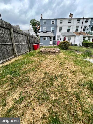 16 3RD ST, Brookhaven, PA 19015