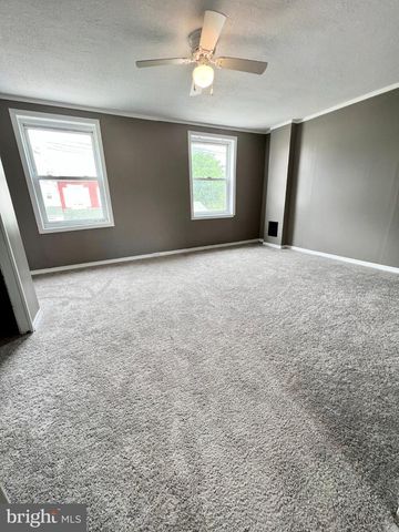 16 3RD ST, Brookhaven, PA 19015