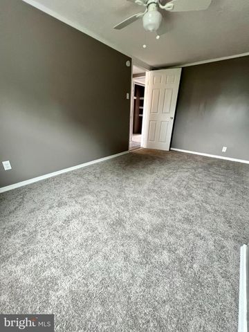 16 3RD ST, Brookhaven, PA 19015