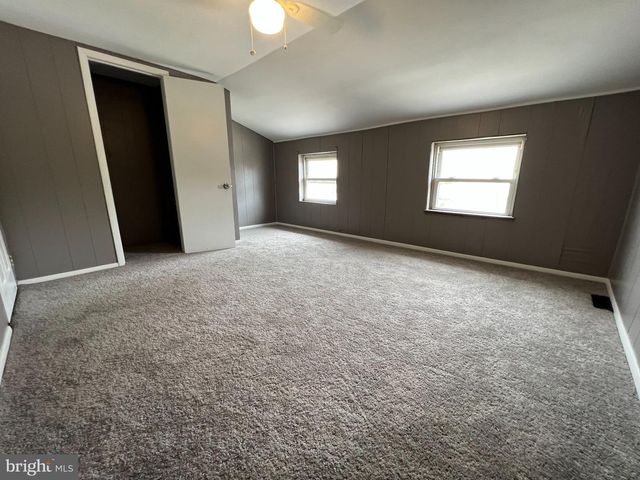 16 3RD ST, Brookhaven, PA 19015