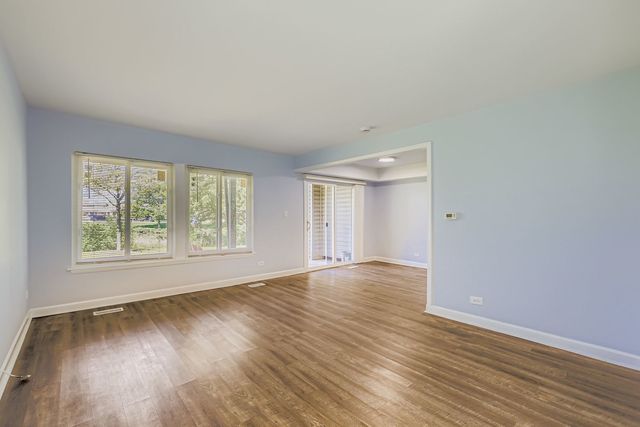 7526 Bristol Lane 2, Hanover Park, IL 60133