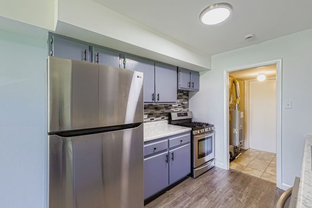 7526 Bristol Lane 2, Hanover Park, IL 60133