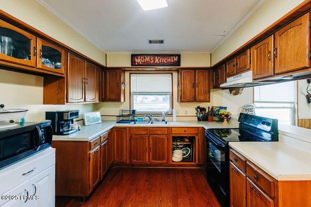 240 Kerrison Street, Varnville, SC 29944